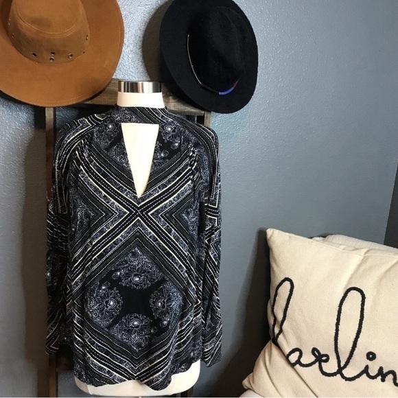 Free People black walking on a dream floral tunic size XS - Picture 2 of 4